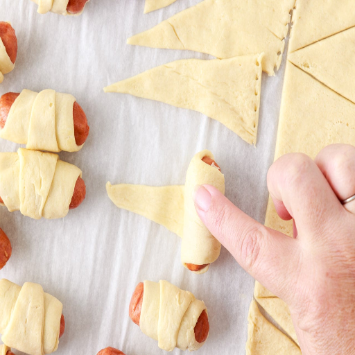 How to Make Pigs in a Blanket